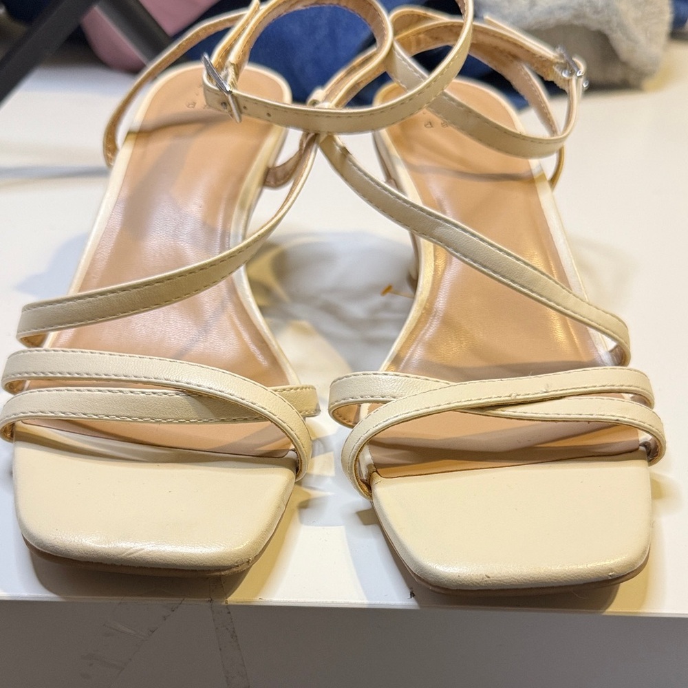 A New Day Women's Beige Strappy Sandals size 7 - Picture 5 of 6
